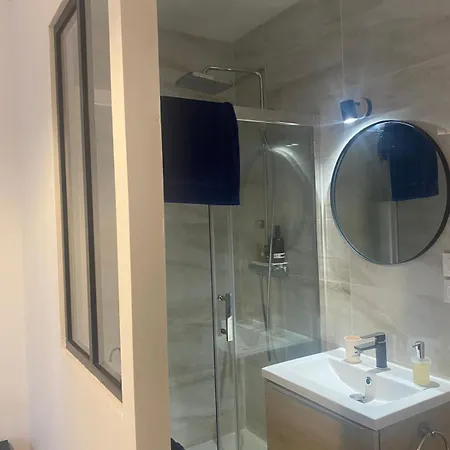 Habitación en casa particular Guillaume Cityscape